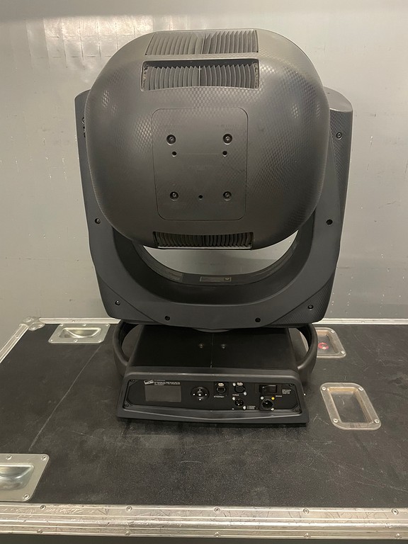 INTELLIGENT PROJECTOR CLAY PAKY SCENIUS SPOT