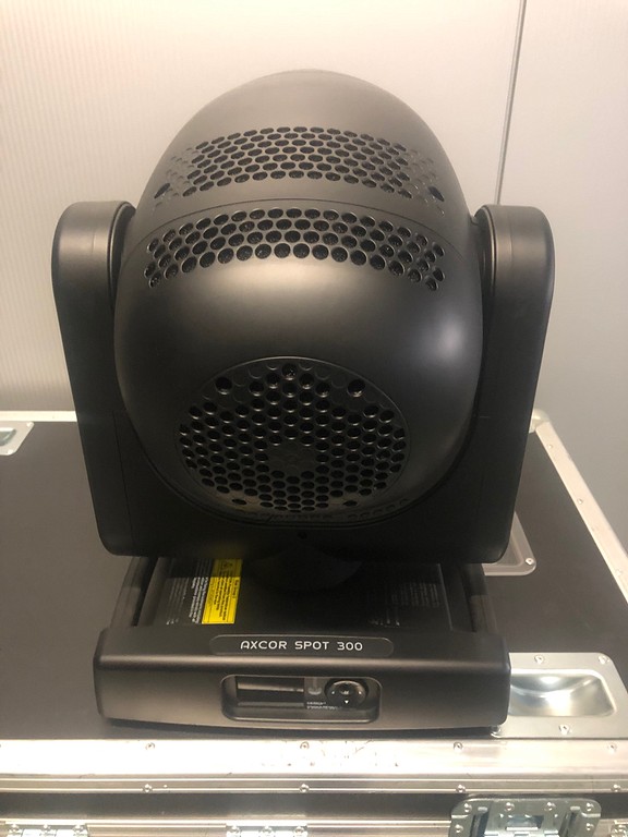 LED MOVING HEAD CLAY PAKY AXCOR 300 SPOT