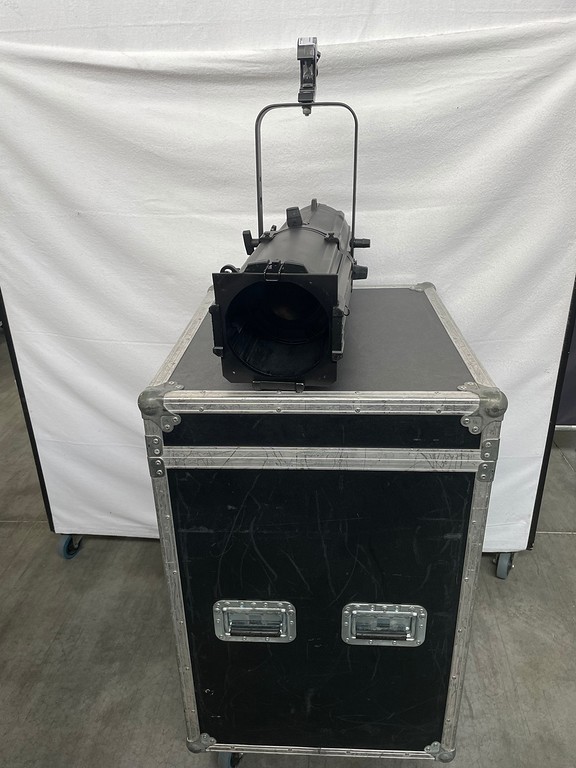 ETC S4 LED / LUSTR 2 / BLACK INCL 25°-50° LENSTUBE