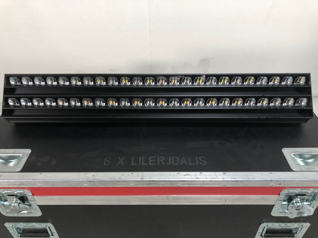 LED BATTEN ROBERT JULIAT DALIS 860 V2 LED BATTEN ROBERT JULIAT DALIS 860 V2