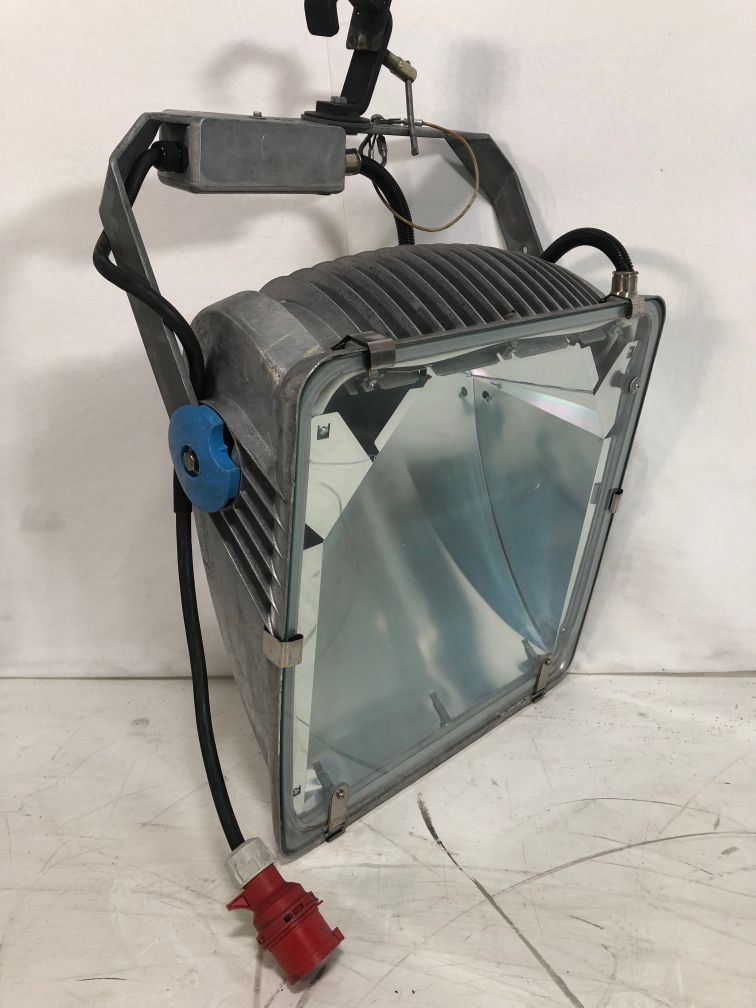 FLOODLIGHT ASYM. HQI 2000 MVP 507 PHILIPS
