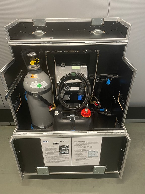 MDG SMOKE / HAZE TOURING GENERATOR IN CASE