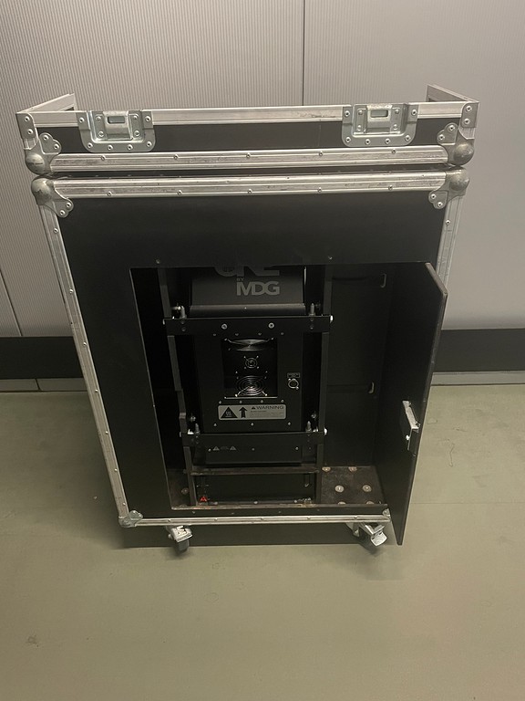 MDG SMOKE / HAZE TOURING GENERATOR IN CASE