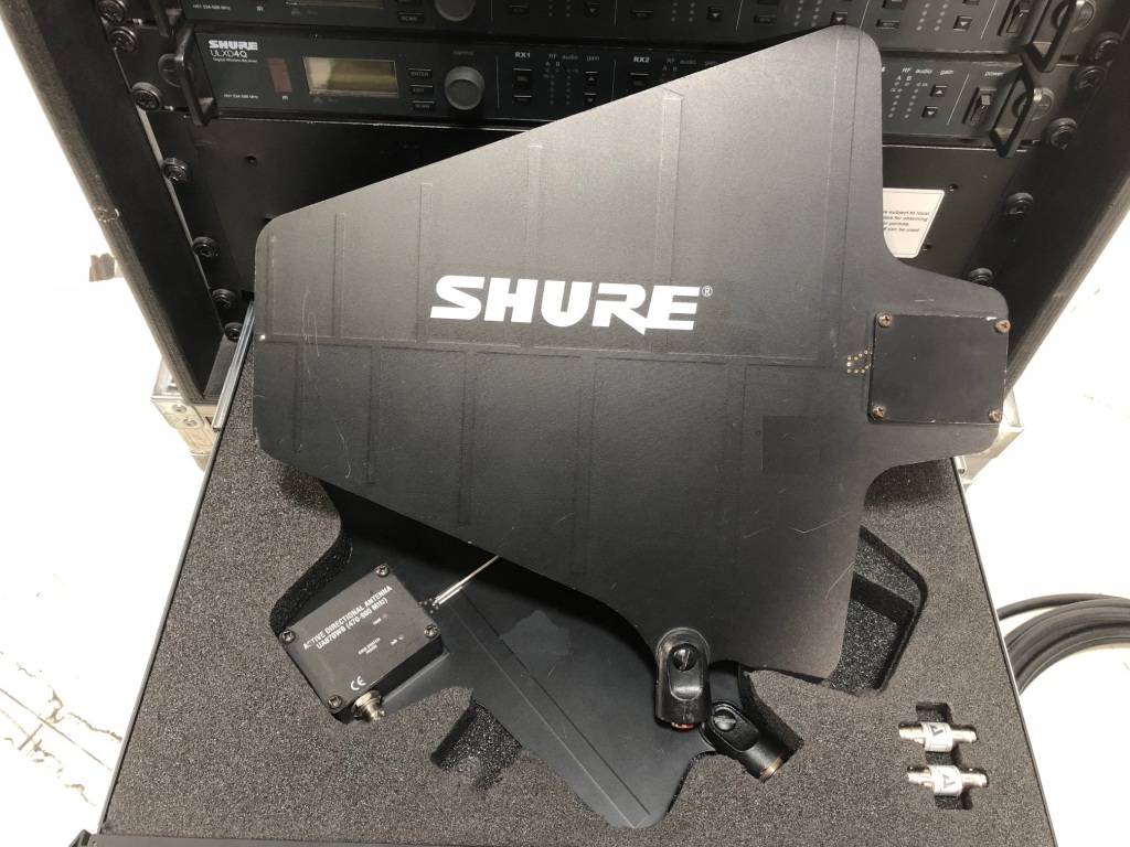 2X SHURE ULX-D QUAD RECEIVER +ANTENNA’S