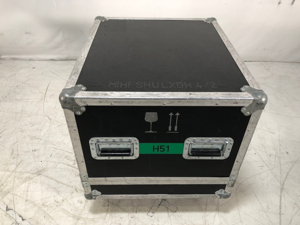 2X SHURE ULX-D QUAD RECEIVER +ANTENNA’S