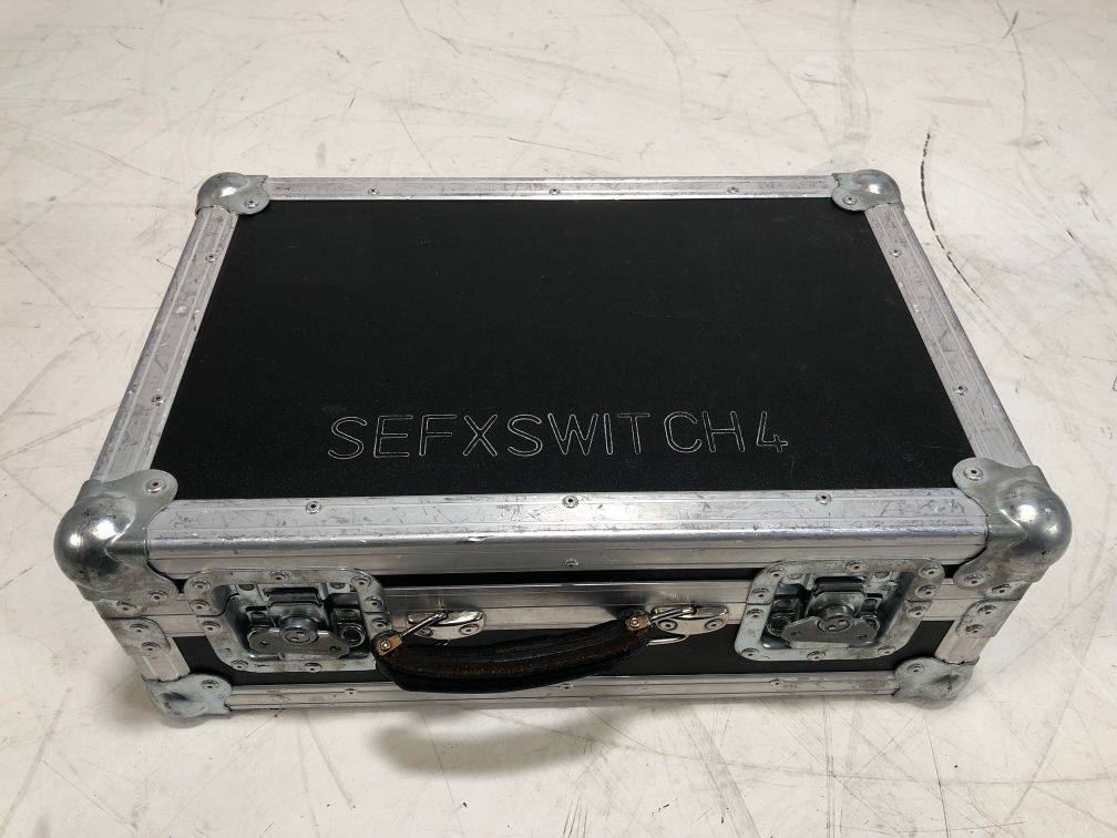 4 CHANNEL DMX SWITCH - CEE 16AM  IN