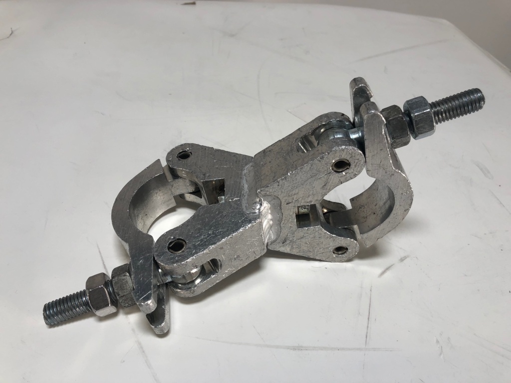 FIXED 90°   DOUBLE C-CLAMP DOUGHTY SLIMLINE