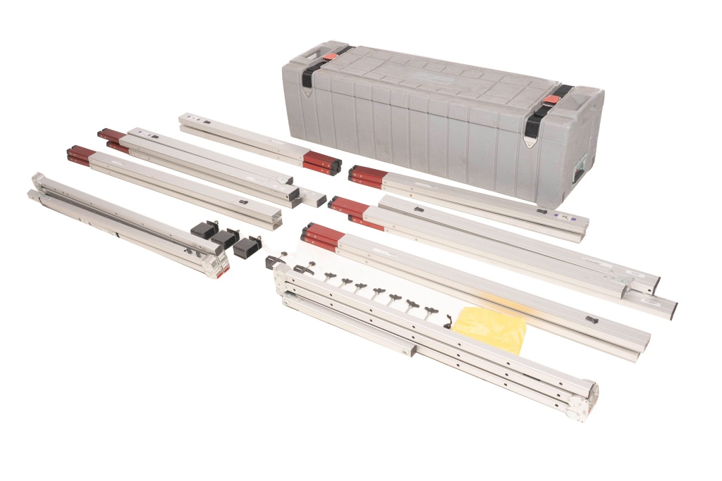 PROJECTION SCREEN 488X274-HEAVY DUTY FRAME