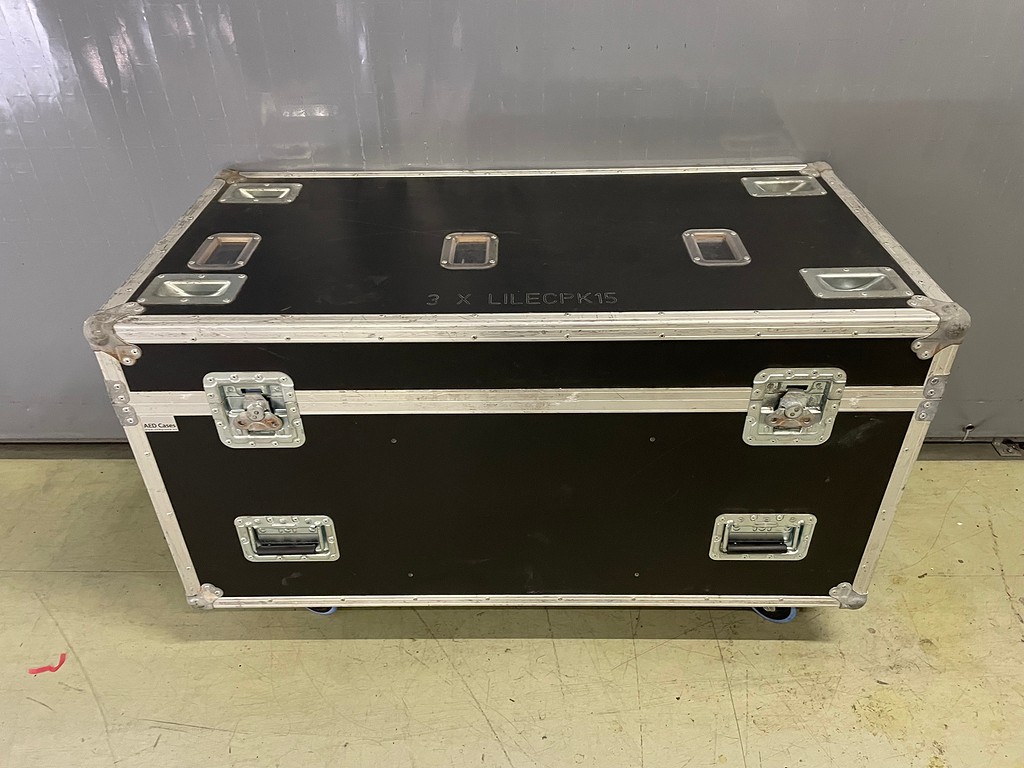 LED MOVING HEAD CLAY PAKY HY B-EYE K15